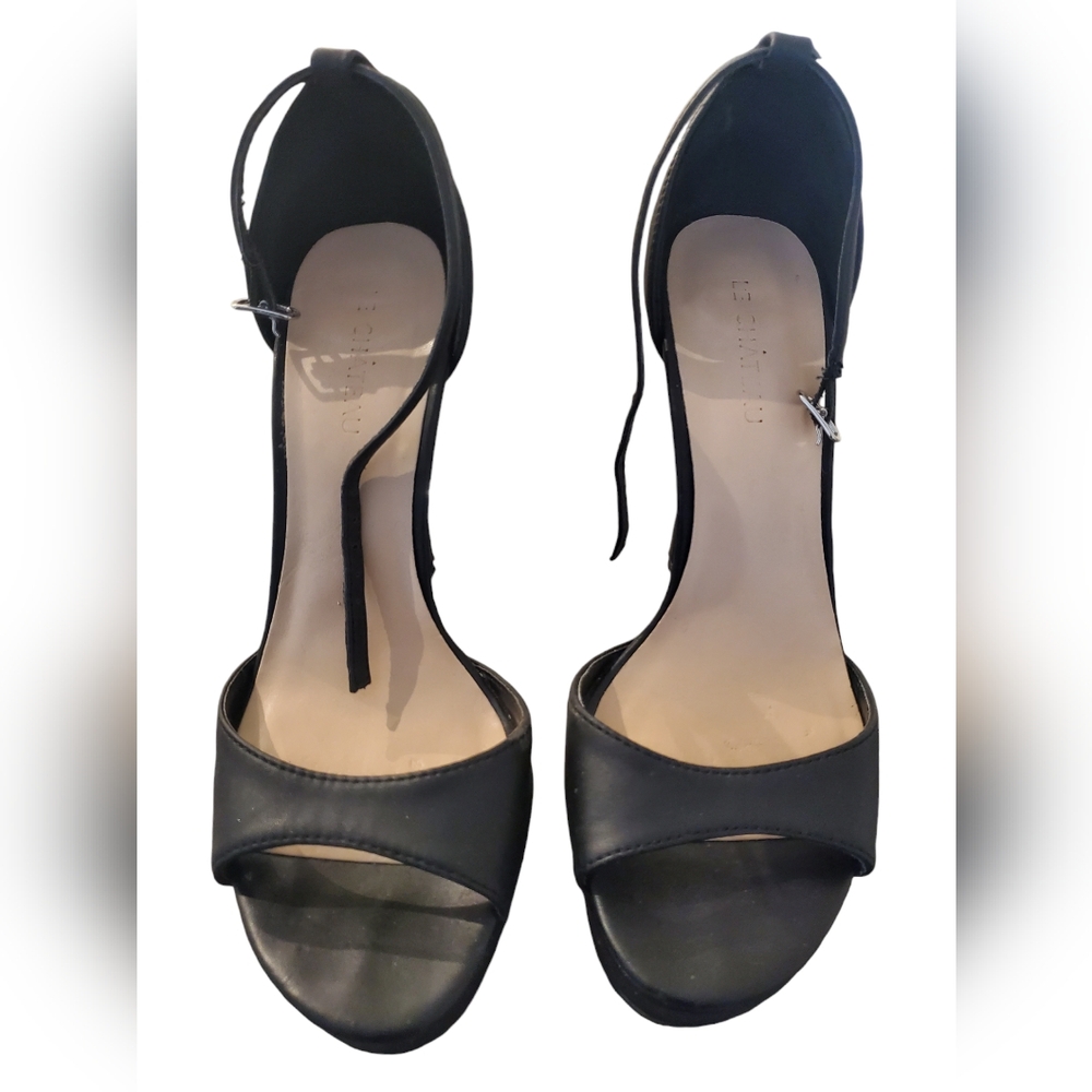 RARE FIND: Discontinued Black Le Château Stiletto Heels - Size 7